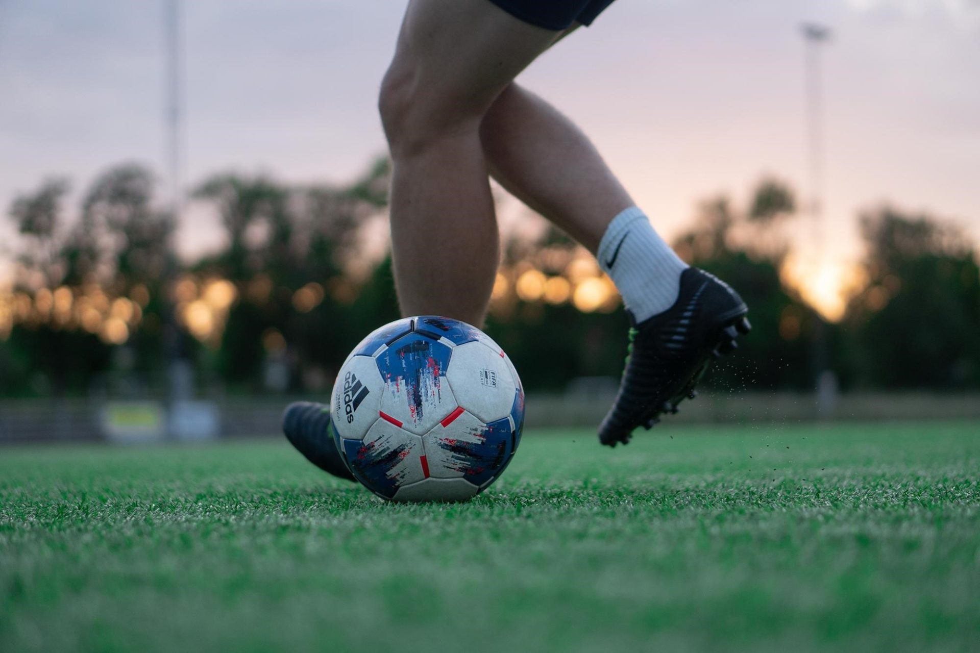 How To Train Your Weaker Foot In Soccer